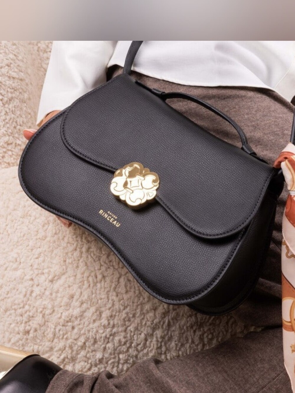 Maison Rinceau Mona Black Noire Graine bag